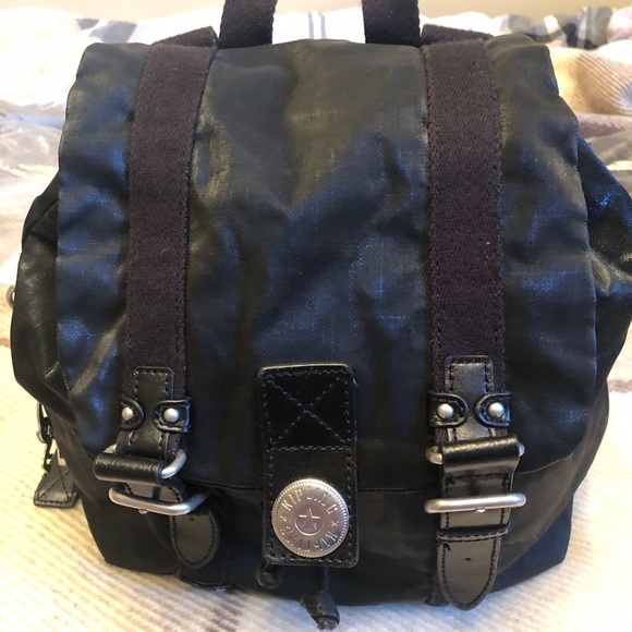 Back pack - Picture 2 of 7